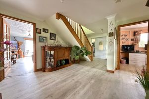 Entrance Hall- click for photo gallery